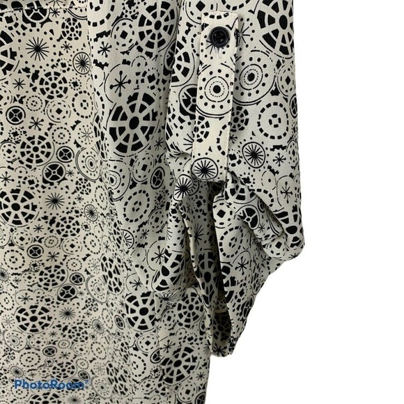 Pleione Blouse Button 3/4 Sleeve V-Neck Popover‎ - Picture 3 of 7